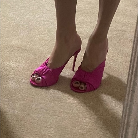 Amazing! Barbie vibes! Casadei hot pink stretch satin slide -37 - Picture 5 of 7